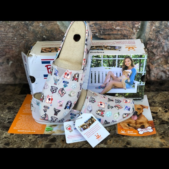 New women Skechers bobs dogs cats pattern - Picture 8 of 9
